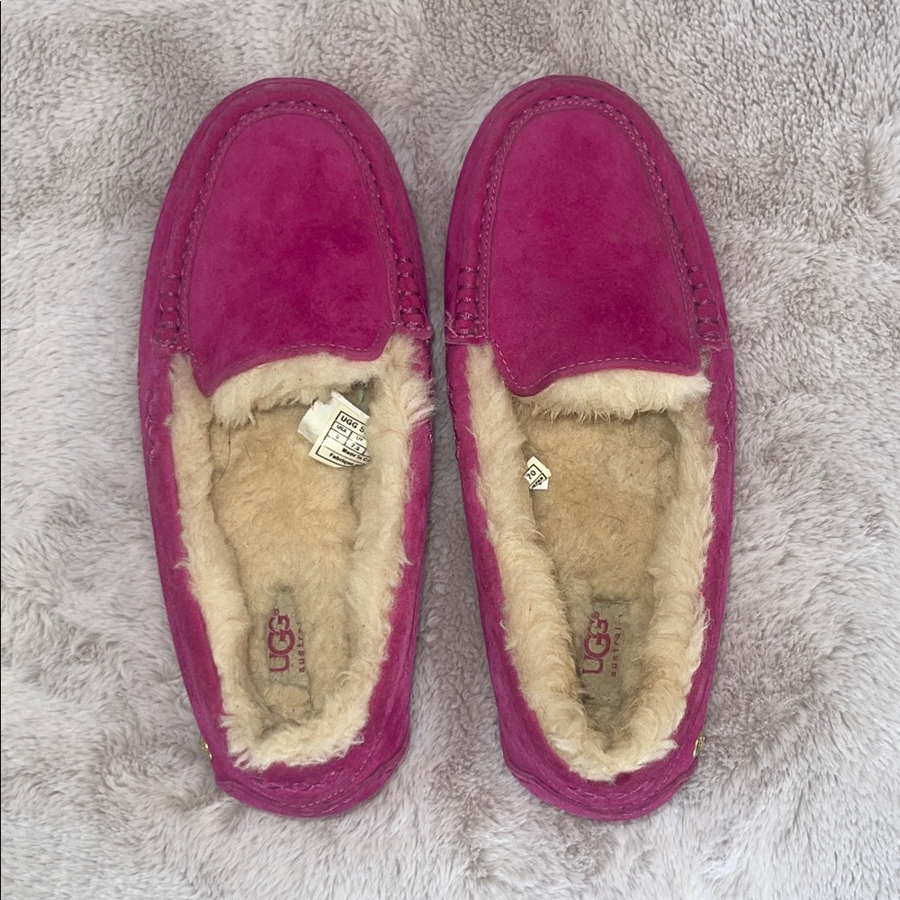 UGG Women's Fuchsia Moccasins with Shearling Lining
